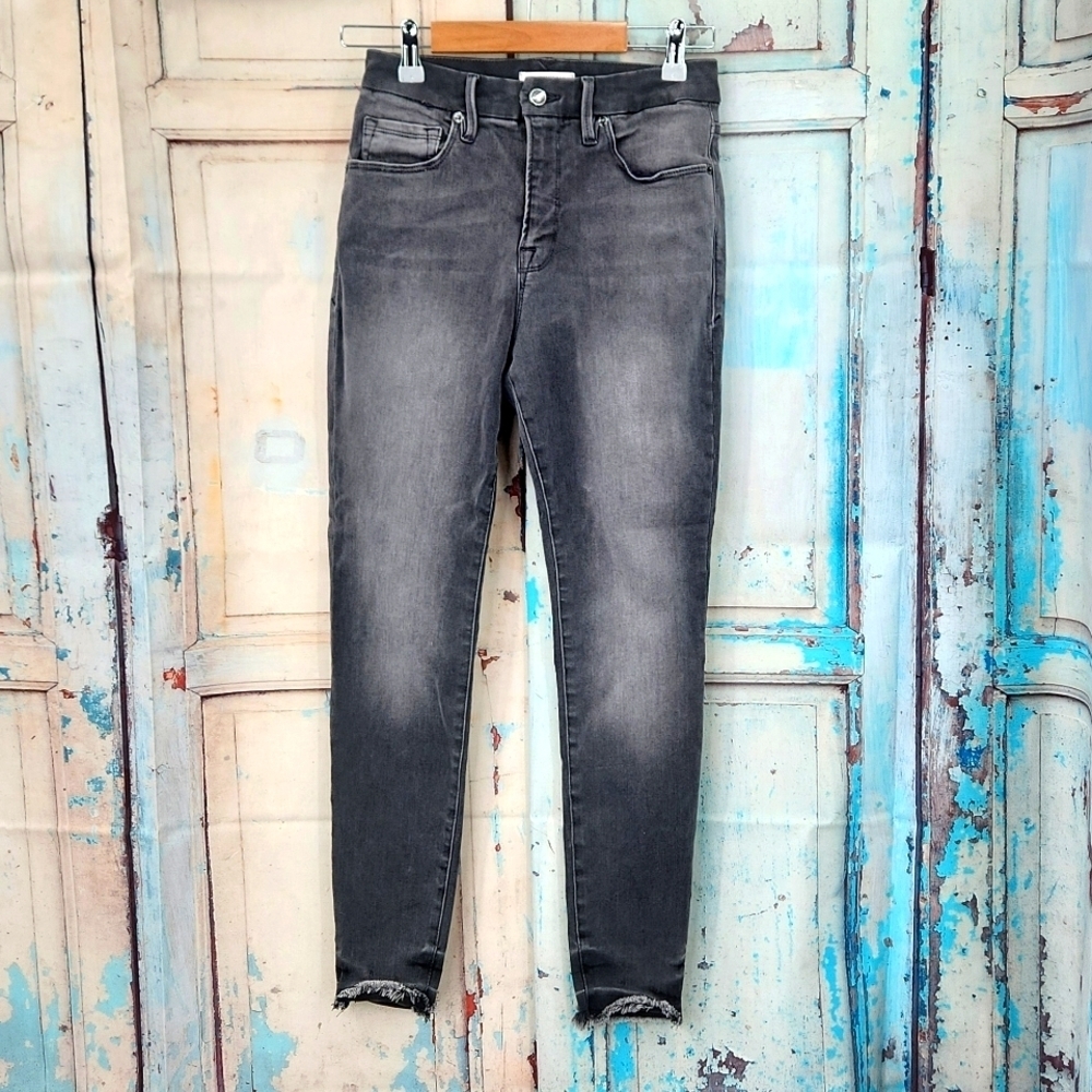 Good American Good Legs Crop High Rise Skinny Jeans - Picture 2 of 8